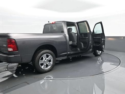 Used 2019 RAM 1500 Express w/ Express Value Package AWD/4WD image 28