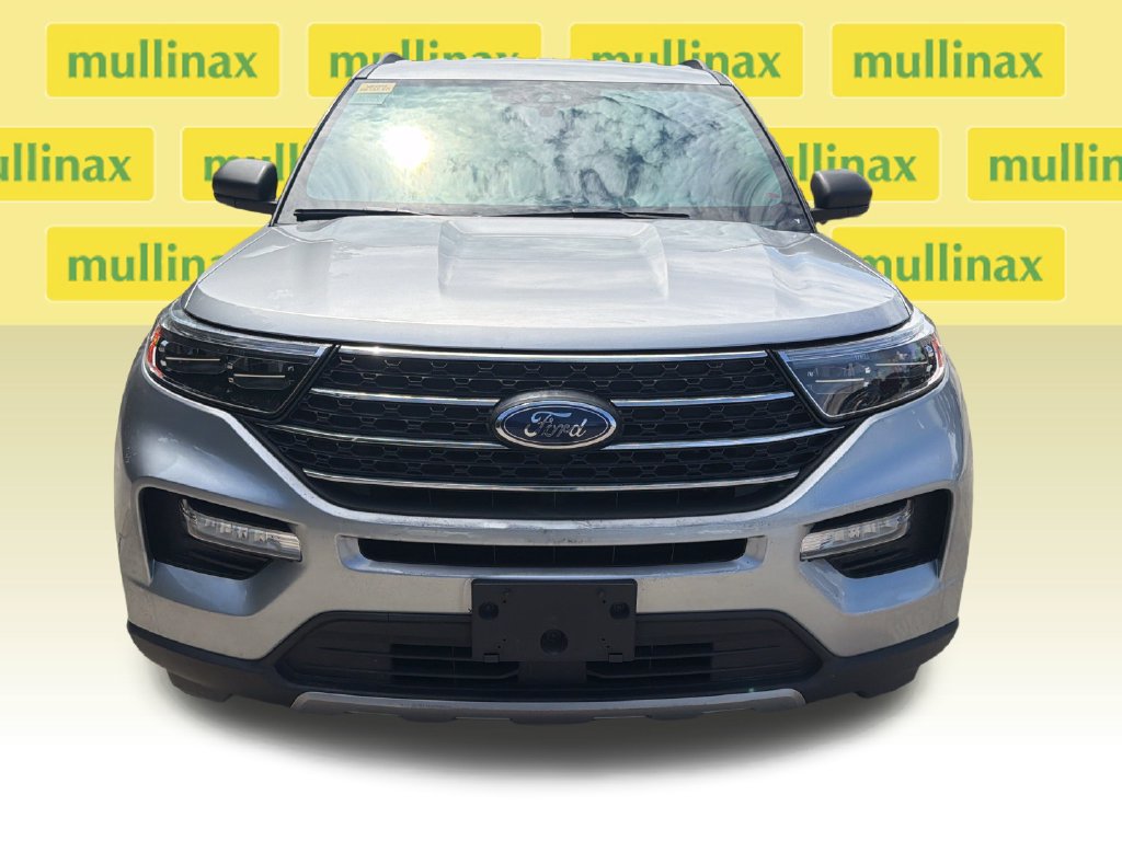 Used 2020 Ford Explorer XLT w/ Equipment Group 202A RWD image 14