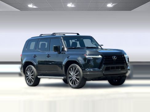 Used 2025 Lexus GX 550 w/ Accessory Package (2T) AWD/4WD image 6