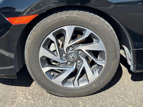 Used 2017 Honda Civic EX image 6