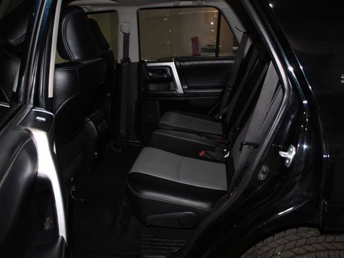 Used 2017 Toyota 4Runner SR5 Premium w/ Convenience Package AWD/4WD image 27