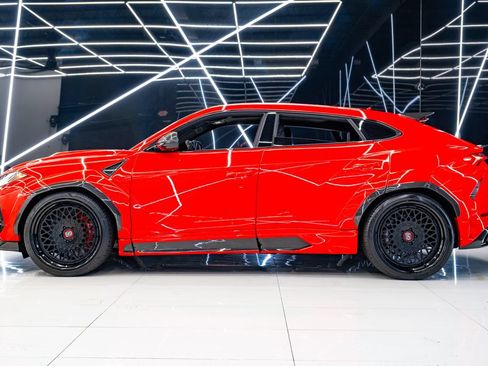 Used 2021 Lamborghini Urus AWD/4WD image 12