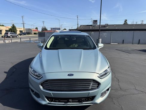 Used 2014 Ford Fusion SE w/ Equipment Group 502A FWD image 8