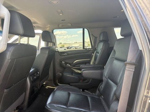 Used 2017 Chevrolet Tahoe LT w/ Luxury Package AWD/4WD image 12