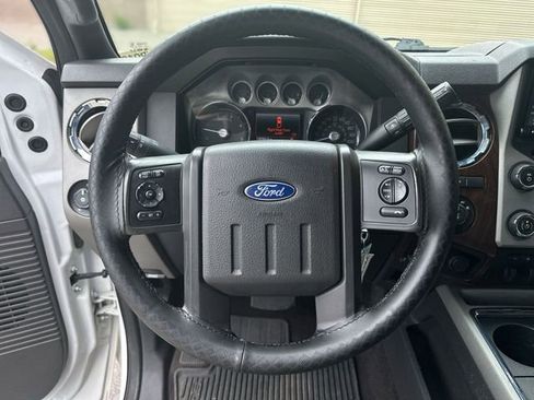 Used 2016 Ford F250 Lariat w/ Lariat Ultimate Package AWD/4WD image 15