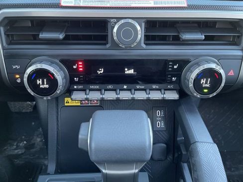 New 2025 Toyota 4Runner Limited image 12