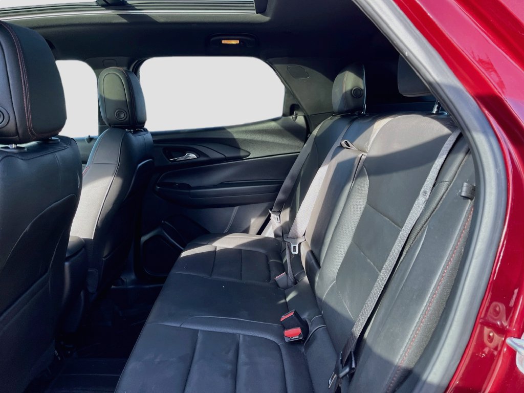 Used 2025 Chevrolet TrailBlazer RS w/ Convenience Package AWD/4WD image 24