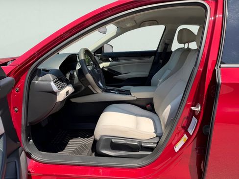 Used 2019 Honda Accord LX image 16