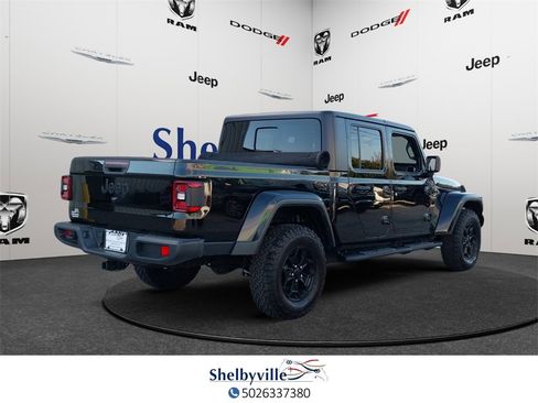 Used 2021 Jeep Gladiator Willys image 6