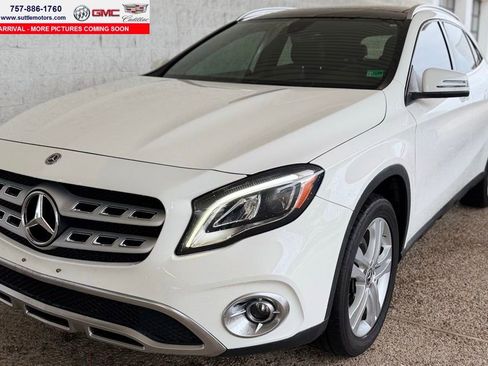 Used 2020 Mercedes-Benz GLA 250 4MATIC image 1