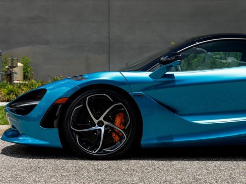 Used 2025 McLaren 750S RWD image 30