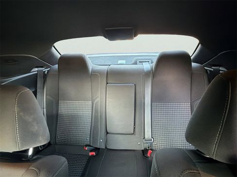 Used 2018 Dodge Challenger SXT w/ Driver Convenience Group image 28
