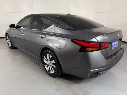 Certified 2025 Nissan Altima 2.5 S image 6