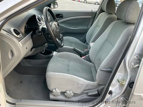 Used 2005 Suzuki Reno S image 4