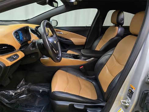 Used 2017 Chevrolet Volt Premier w/ Driver Confidence II Package image 20
