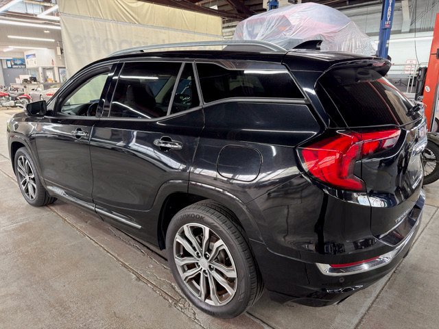 Used 2019 GMC Terrain Denali w/ LPO, Floor Liner Package FWD image 2