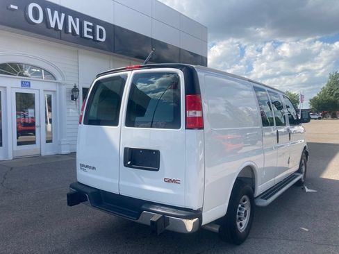 Used 2025 GMC Savana 2500 w/ Driver Convenience Package RWD image 5