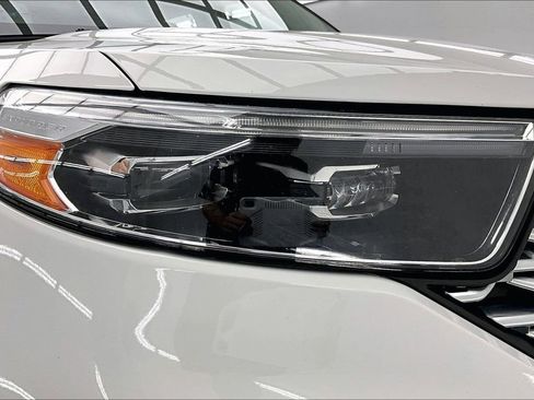 Certified 2021 Ford Explorer Platinum w/ Equipment Group 601A AWD/4WD image 30