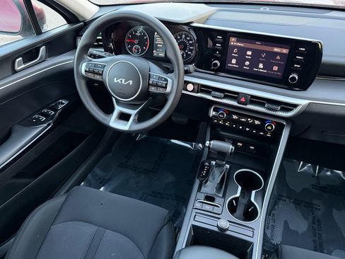 Used 2023 Kia K5 LXS image 41