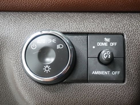 Used 2014 Buick Enclave Premium image 25