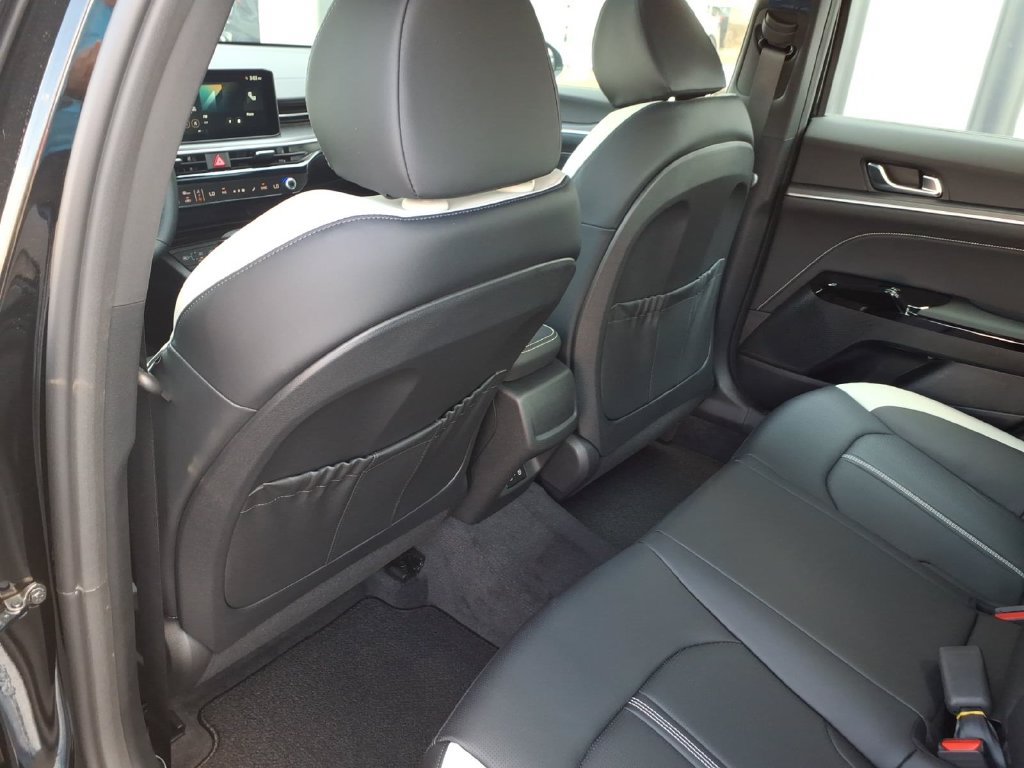 New 2026 Kia K5 GT-Line image 9