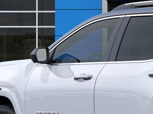 New 2026 GMC Terrain Denali w/ LPO, Floor Liner Package image 13