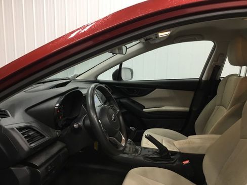 Used 2018 Subaru Impreza 2.0i image 5