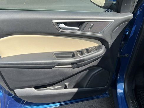 Used 2021 Ford Edge SEL AWD/4WD image 11