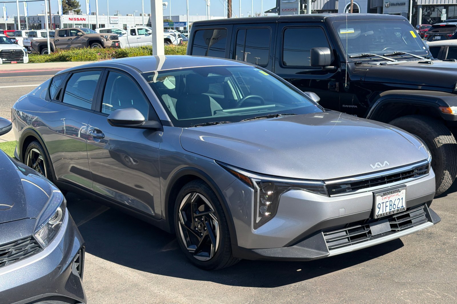 Used 2025 Kia K4 EX FWD image 2