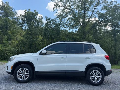 Used 2016 Volkswagen Tiguan S FWD image 8