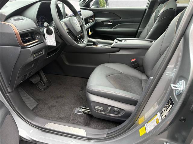 New 2026 Toyota Grand Highlander AWD Hybrid image 9