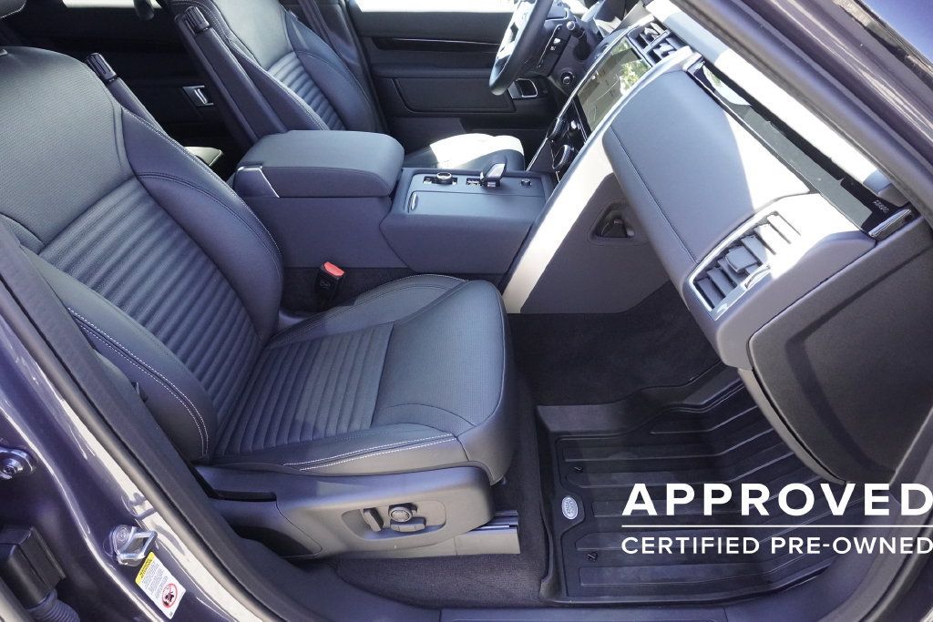 Used 2025 Land Rover Discovery S AWD/4WD image 23