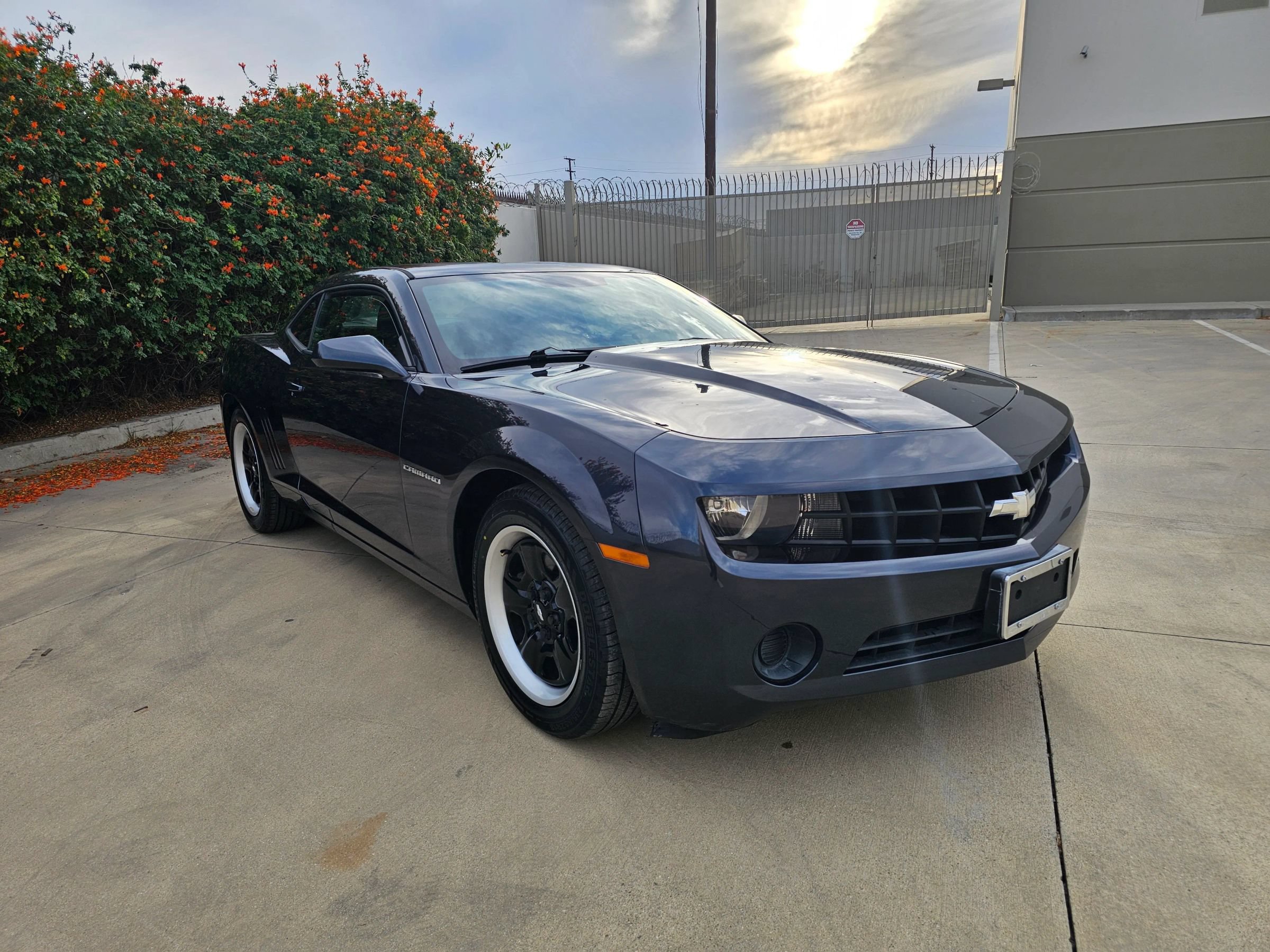 Used 2013 Chevrolet Camaro LS RWD image 3