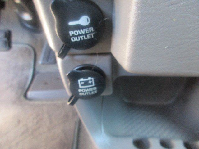 Used 2002 Chrysler Town & Country LX FWD image 22