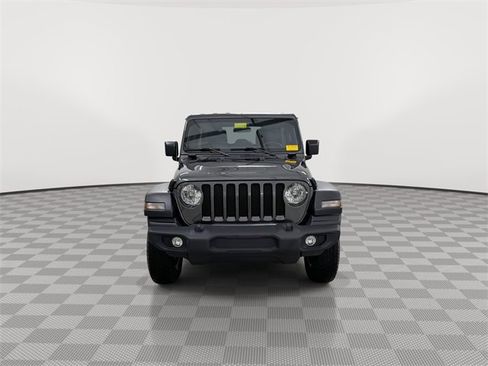 Used 2020 Jeep Wrangler Unlimited Sport image 3
