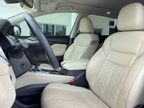Used 2020 Nissan Murano Platinum w/ Cargo Package FWD image 5