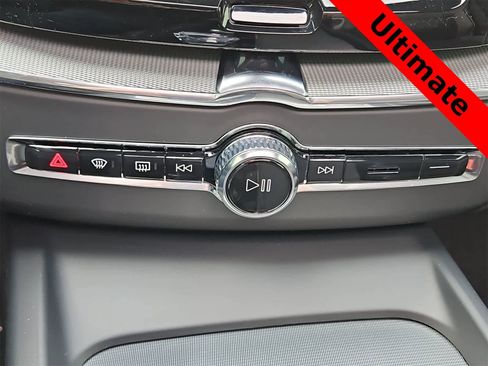 Used 2024 Volvo XC60 B5 Ultimate w/ Protection Package Premier image 30