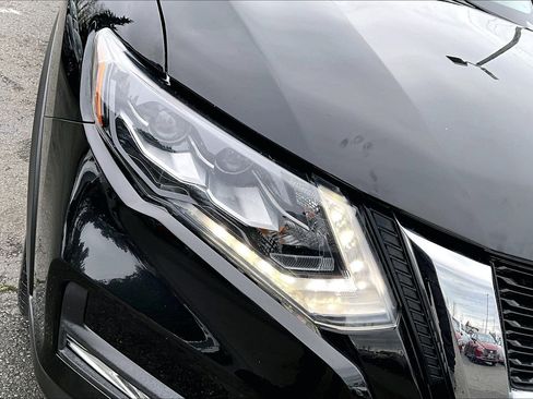 Used 2018 Nissan Rogue SL w/ Premium Package image 30