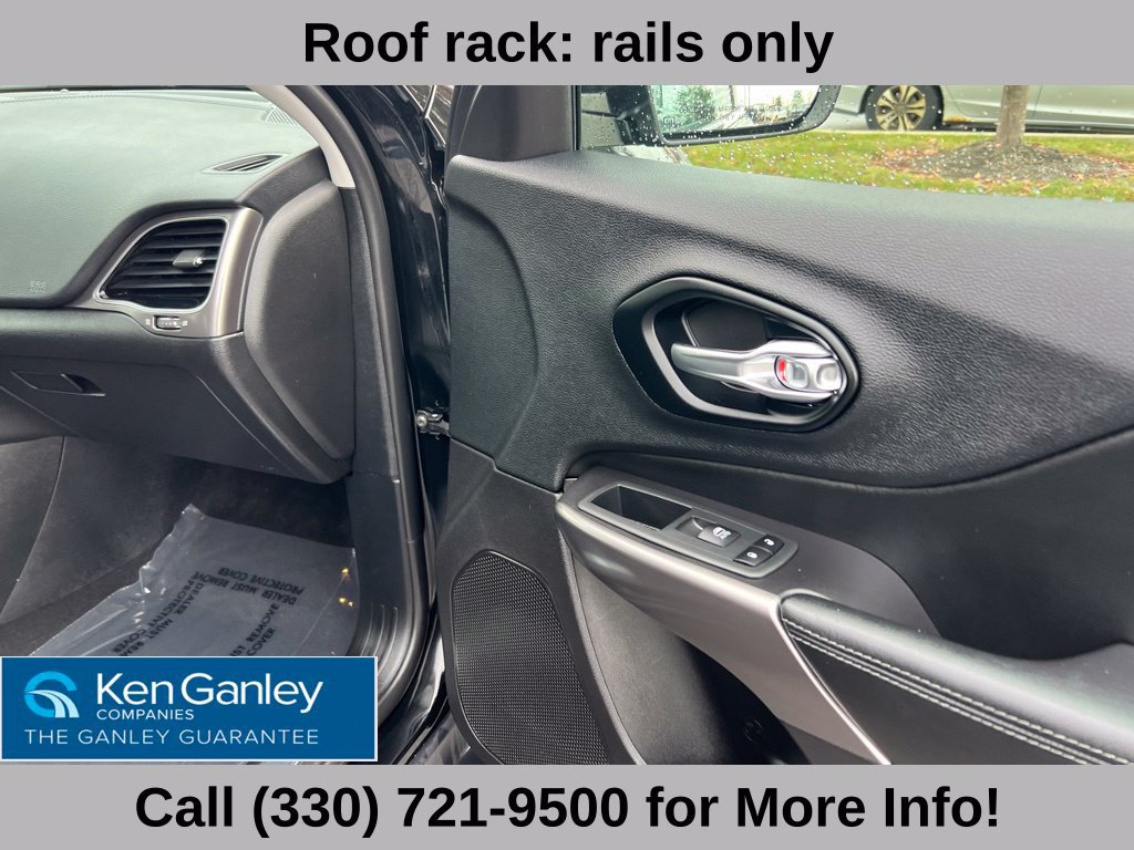 Used 2020 Jeep Cherokee Limited AWD/4WD image 56