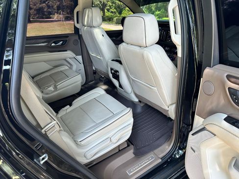 Used 2022 GMC Yukon Denali RWD image 26