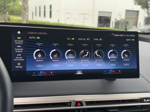 Certified 2023 BMW iX xDrive50 AWD/4WD image 29