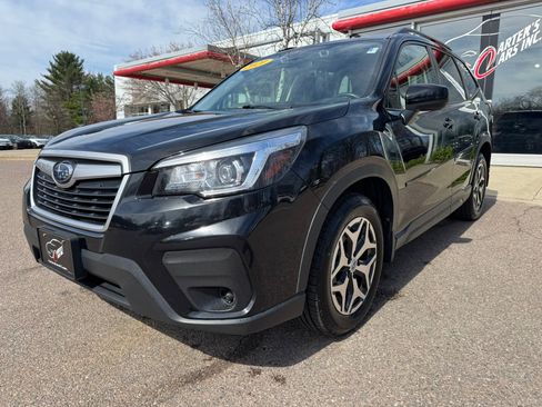 Used 2020 Subaru Forester Premium AWD/4WD image 1