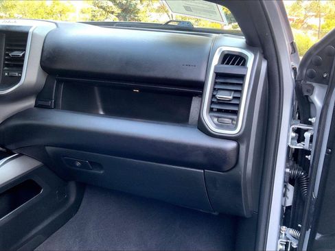 Used 2021 RAM 2500 Big Horn w/ Level B Equipment Group AWD/4WD image 16