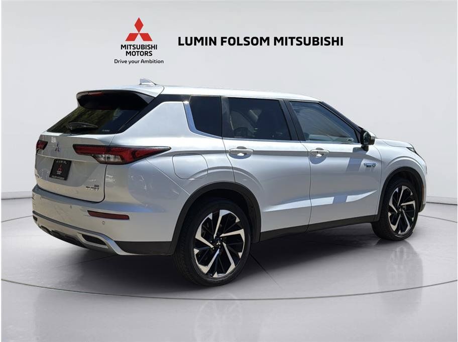 Used 2024 Mitsubishi Outlander Ralliart AWD/4WD image 5