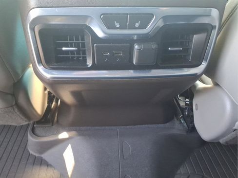 Used 2021 Chevrolet Silverado 1500 LTZ AWD/4WD image 14