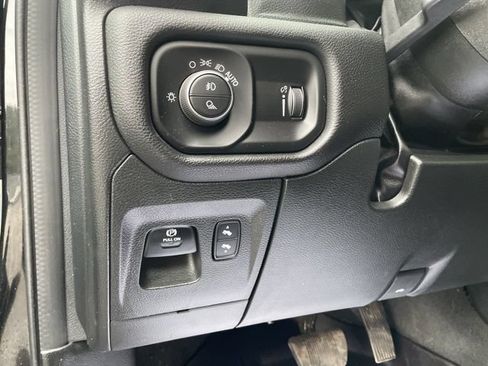 Used 2023 RAM 1500 Big Horn AWD/4WD image 25