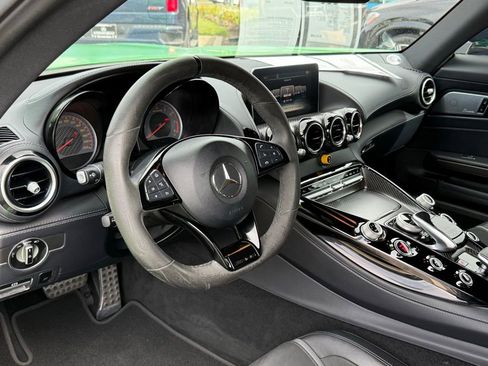 Used 2019 Mercedes-Benz AMG GT R image 17