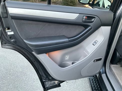 Used 2005 Toyota 4Runner Sport image 18