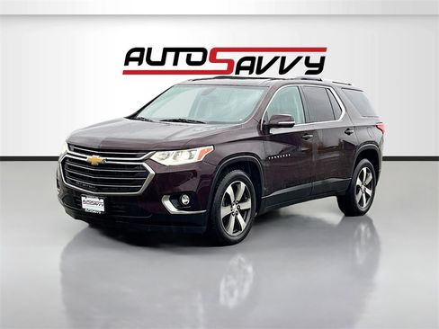 Used 2018 Chevrolet Traverse LT image 3