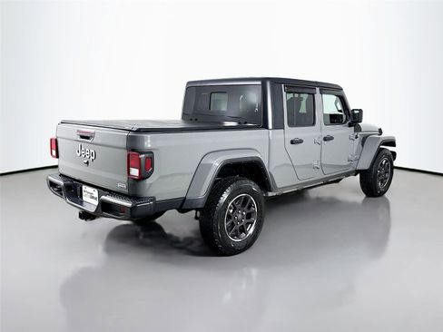 Used 2021 Jeep Gladiator Overland w/ Popular Equipment Package image 8